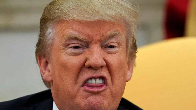 Trump llama a boicotear a Coca-Cola, liga de béisbol y otras empresas