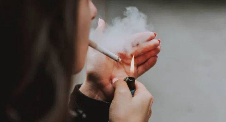 ¡Adiós colillas en la calle! Diputados avalan reformas a la Ley de Tabaco