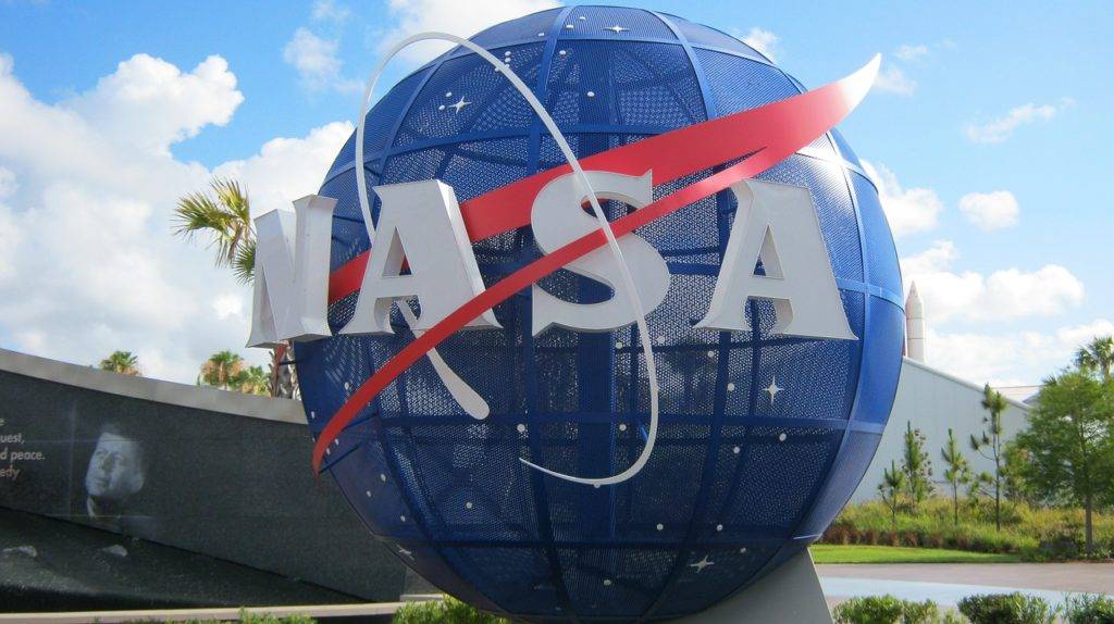 Estudiante poblana recauda fondos par cumplir su sueño de llegar a la NASA