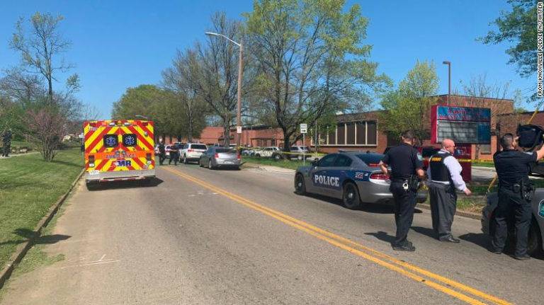 Tiroteo en Tennessee, EU, deja un fallecido y un oficial herido