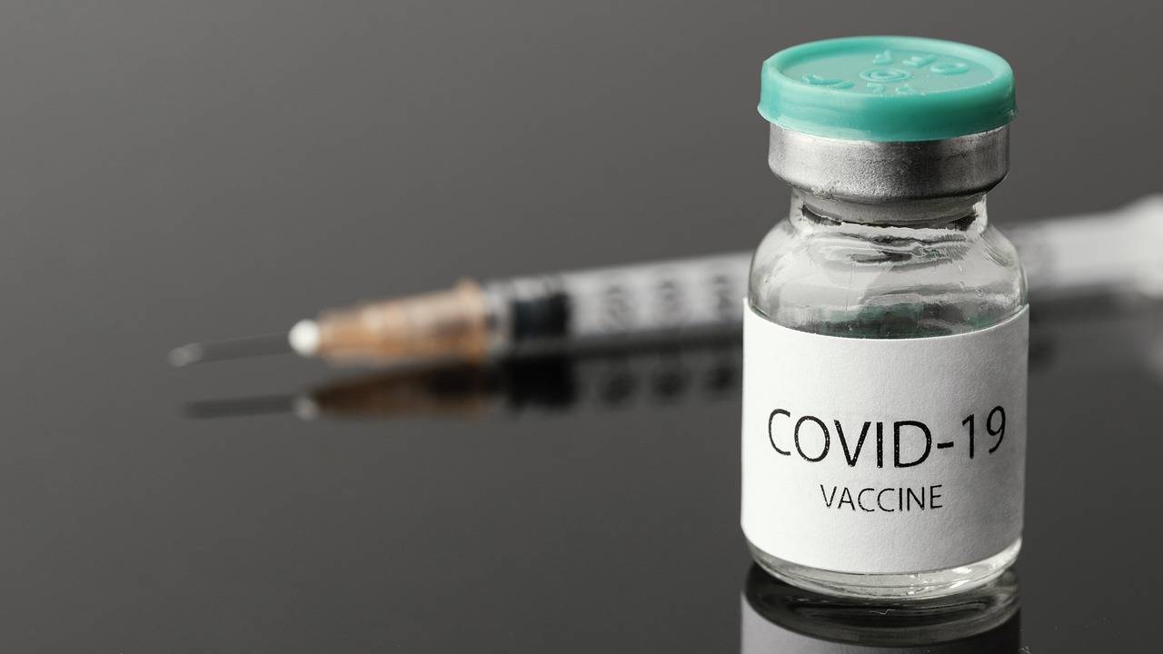 China admite baja efectividad en sus vacunas contra Covid-19