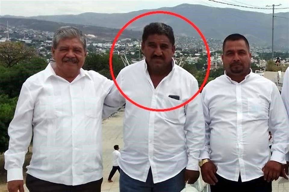 Atacan a balazos a candidato a regidor en Acapetahua