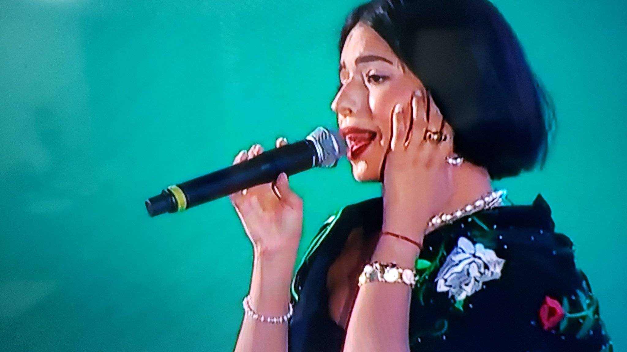 Tunden en redes a Angela Aguilar tras su interpretación Himno Nacional