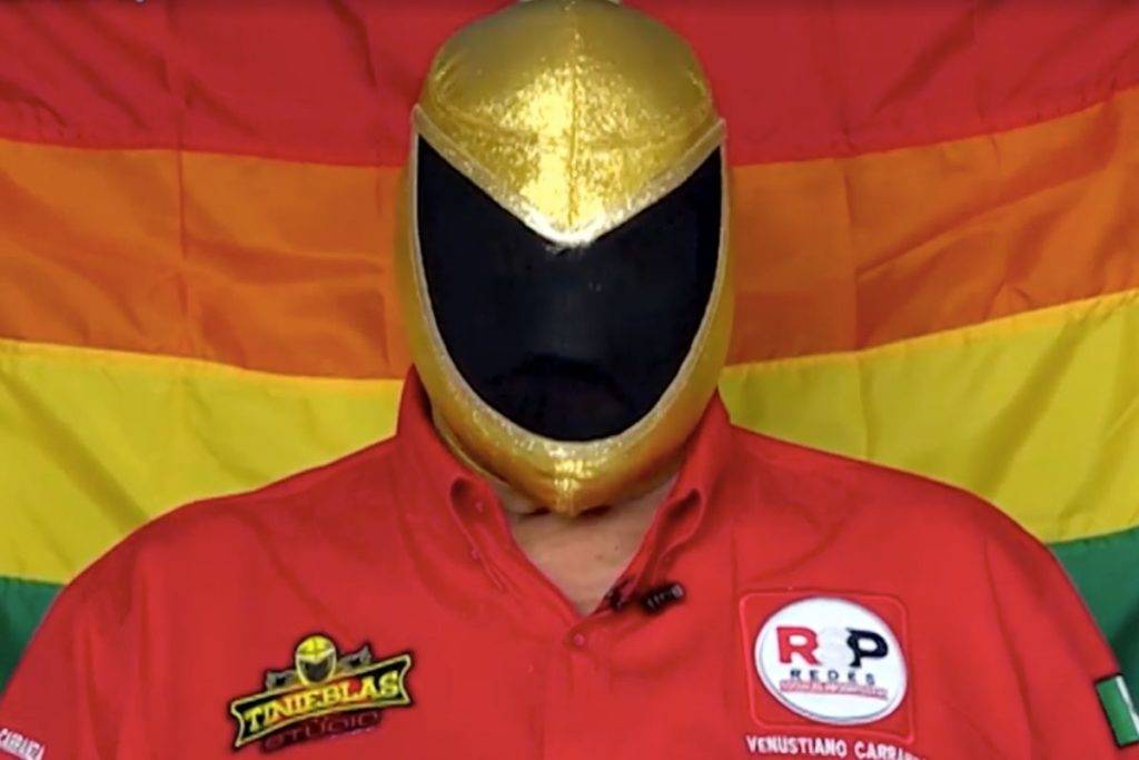 Tinieblas se disculpa con la comunidad LGBT+ por quedarse callado durante debate