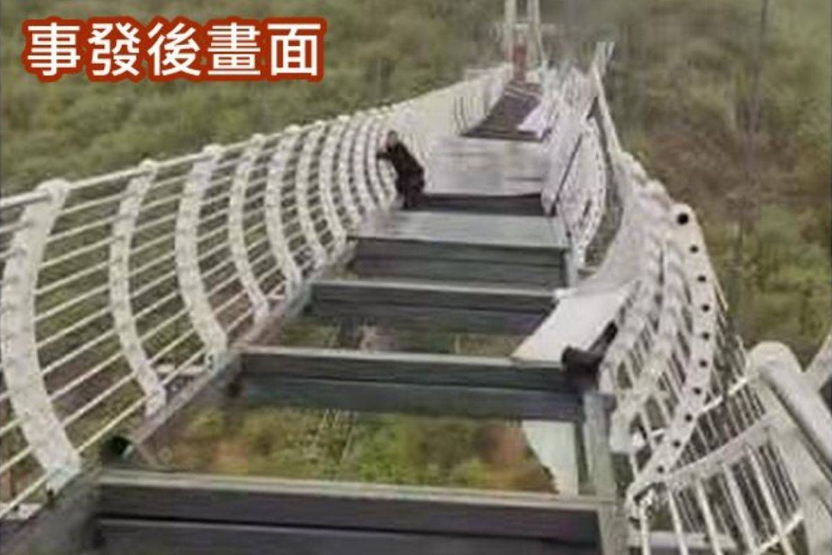 Puente de vidrio se rompe y hombre queda colgando a 100 metros de altura
