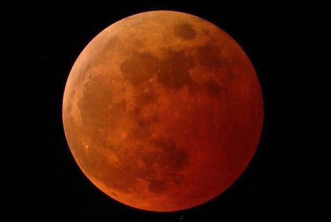 Fotos: Así se vió la superflua y eclipse lunar en México