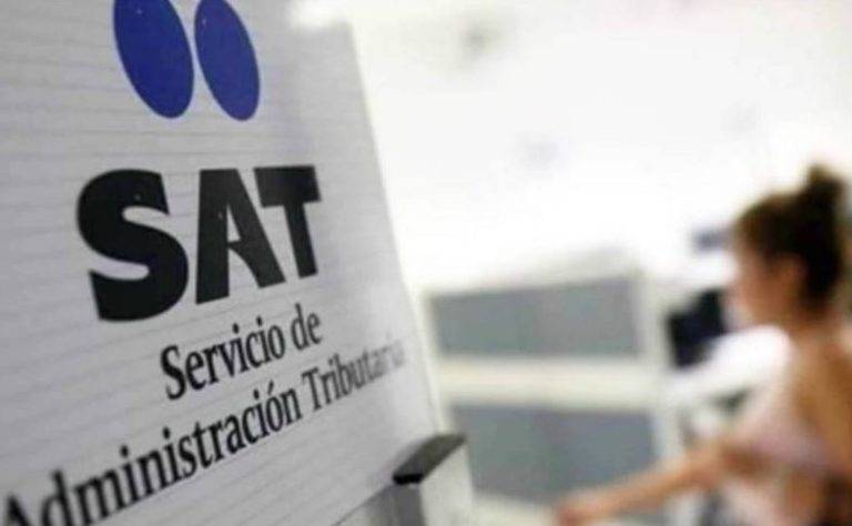 SAT denuncia a 135 servidores públicos en primer trimestre de 2021