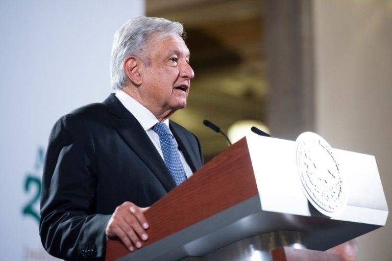 AMLO revela qué información tiene expediente que envió EU sobre Ayotzinapa