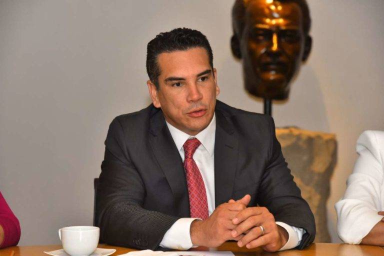 Alito Moreno, acusado de desviar más 59 mdp cuando fue gobernador