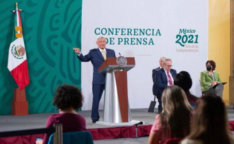 AMLO respalda decisión de la FGR de investigar a candidatos de NL