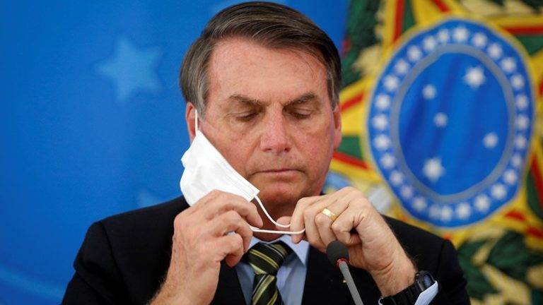 Bolsonaro dice que China creó la Covid-19 como parte de “una guerra química”
