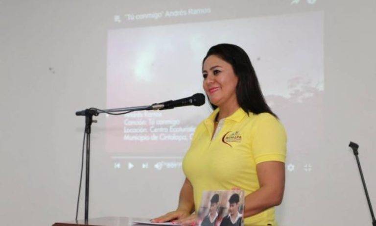 Pobladores retienen a candidata de Chiapas, piden 2 mdp para su liberación
