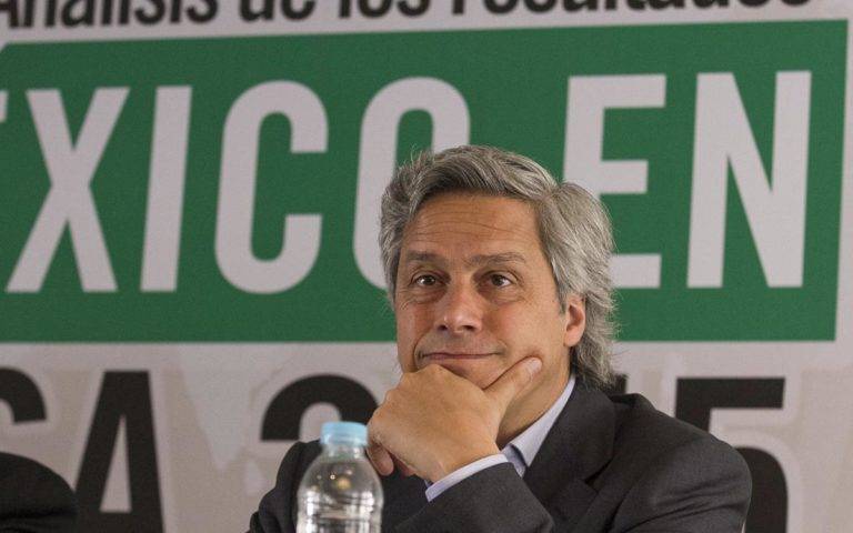 Claudio X. González pidió apoyar a Margarita Zavala ante un mitin de 100 personas