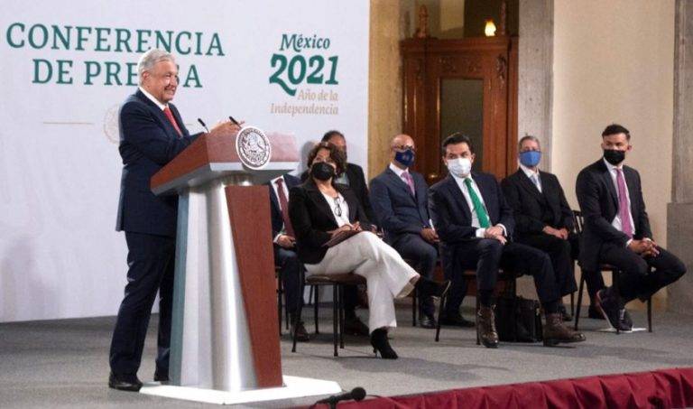 Ayer, récord de vacunación, 710 mil dosis aplicadas: AMLO
