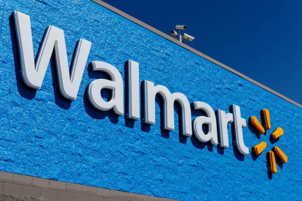 Walmart permitirá que clientes y empleados vacunados ingresen sin cubrebocas