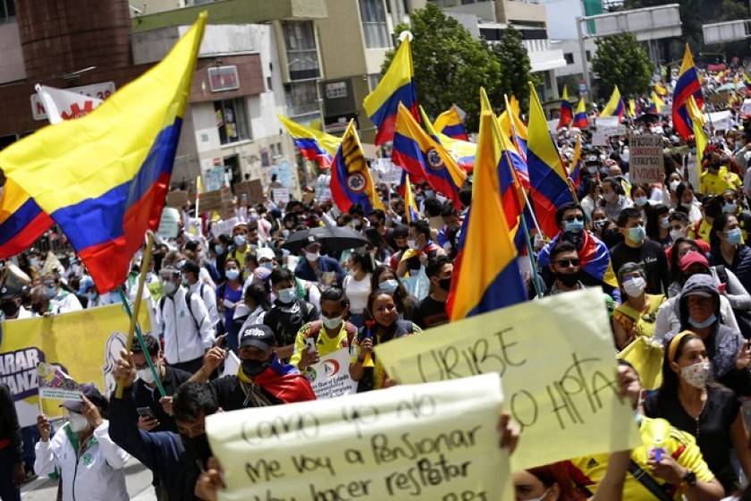 Anonymous se atribuye hackeo a páginas del Ejército, Senado y Presidencia de Colombia