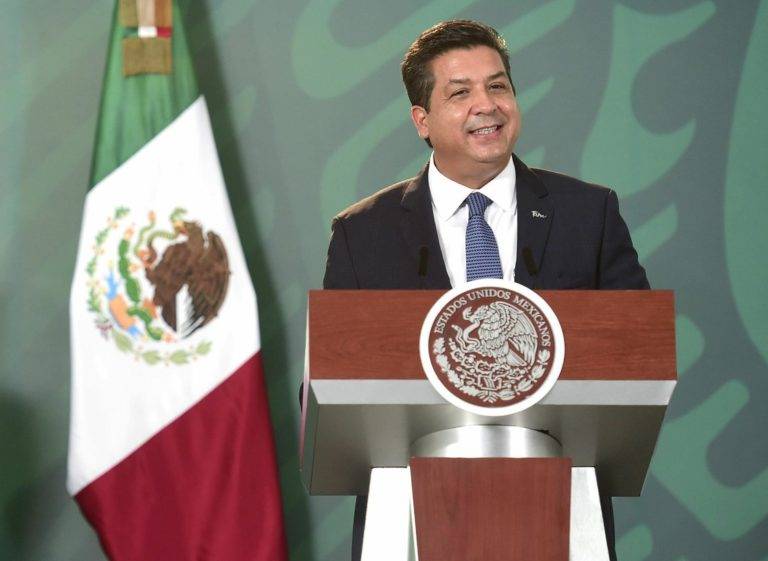 Cabeza de Vaca ya no tiene fuero... la FGR lo puede detener