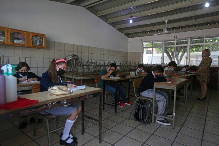 ¡Es oficial! El 7 de junio regresan clases presenciales