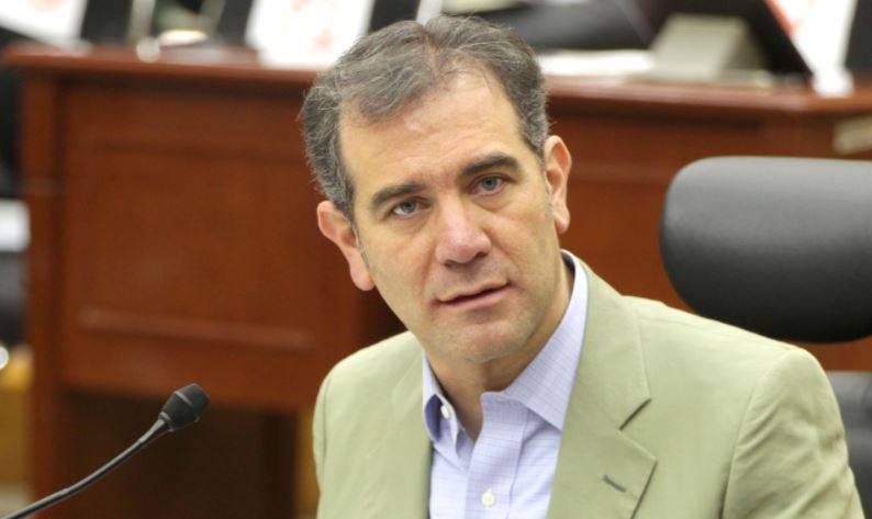 Lorenzo Córdova tendrá que rendir cuentas ante legisladores