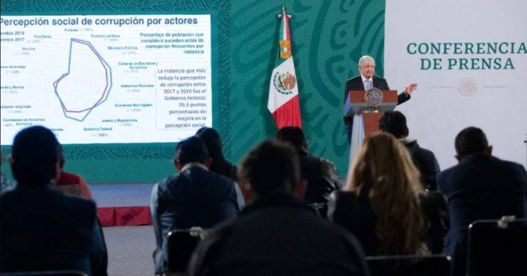 Ya no se tolera la corrupción, advierte AMLO