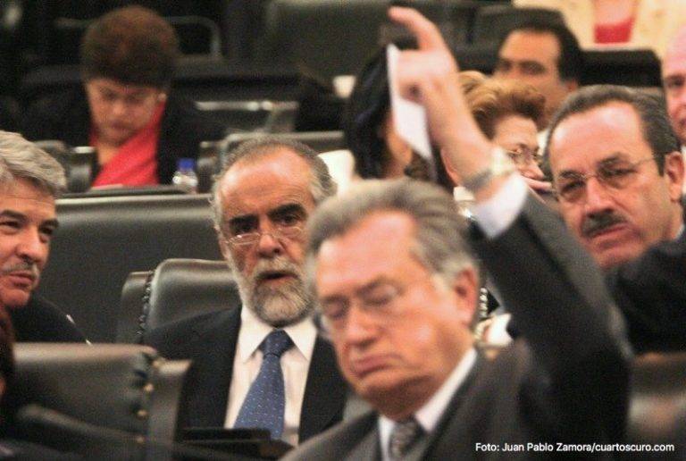 Bartlett responde a Fernández de Cevallos por la "caída del sistema" en 1988