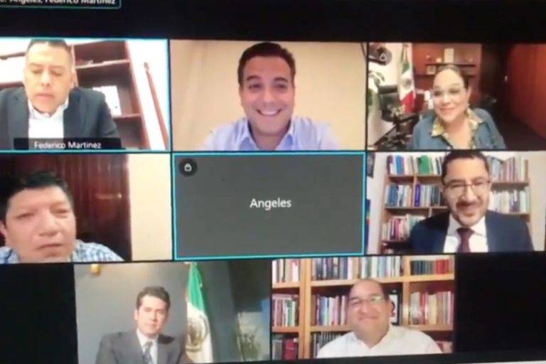 Diputada interrumpe votación debido a que dejó el horno prendido