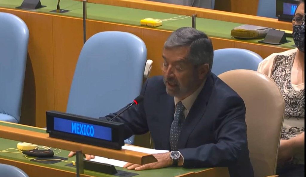 México apoya a Cuba; pide retirar el embargo de EU