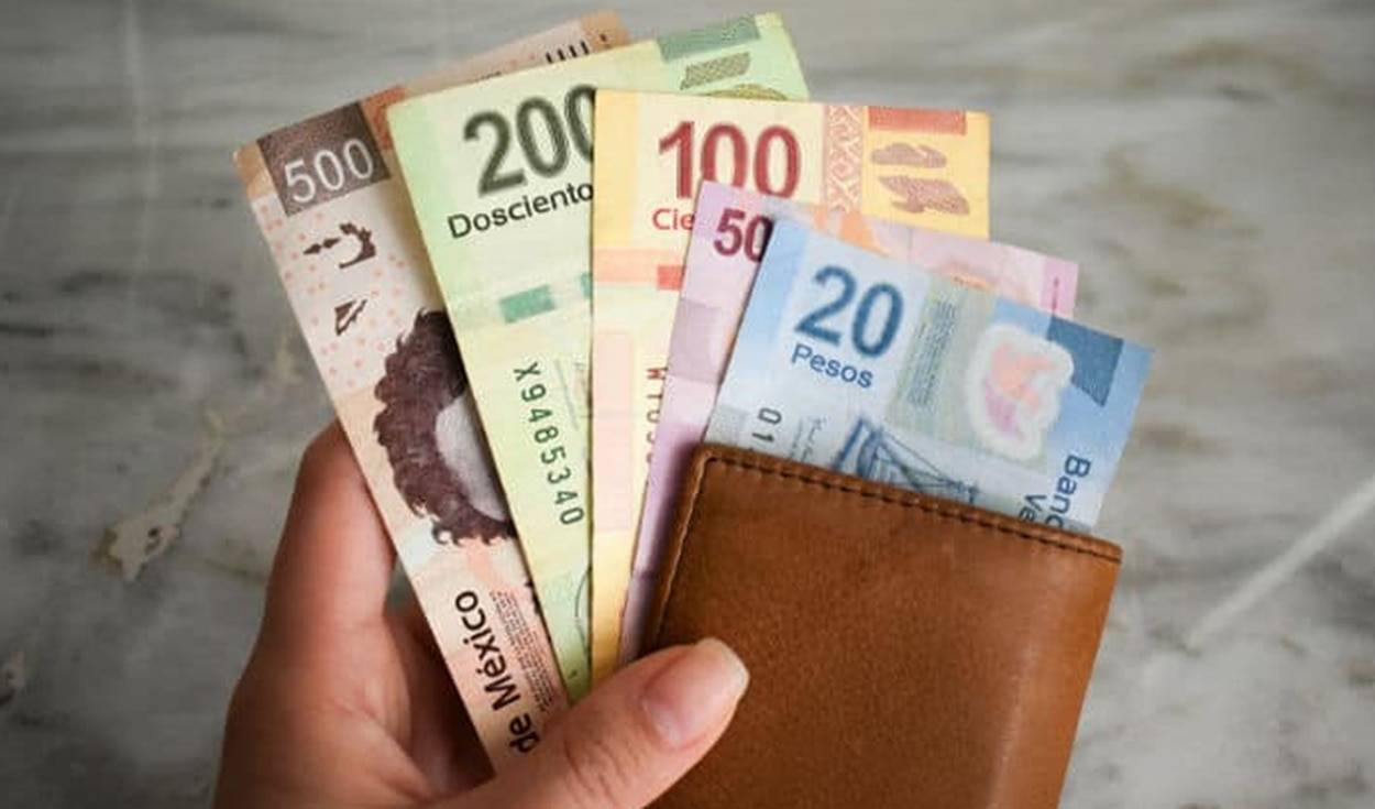El SAT vigilará los depósitos que superen los 15 mil pesos