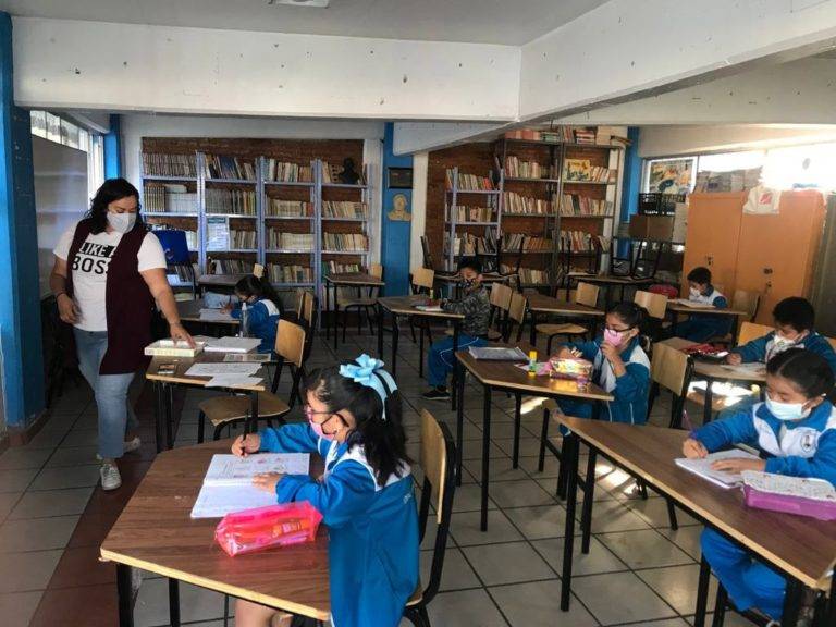 Más de 1 millón de estudiantes volvieron a clases presenciales en el país