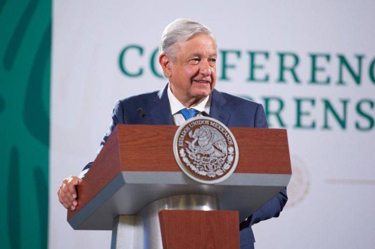AMLO considera que reunión con Kamala fue benéfica
