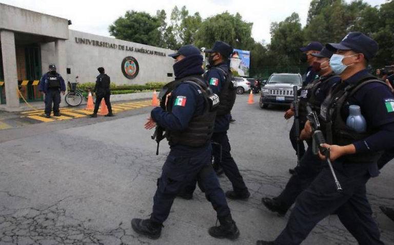 La policía toman la Universidad de las Américas en Cholula