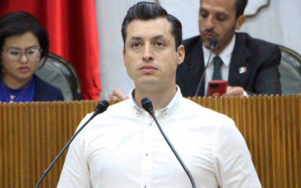 Colosio Riojas hace a un lado a Movimiento Ciudadano tras ganar Monterrey