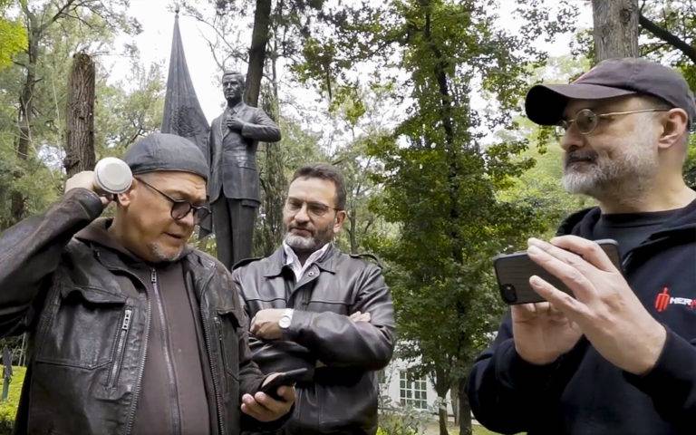 Helguera y los moneros promovieron el juicio contra expresidentes en Los Pinos