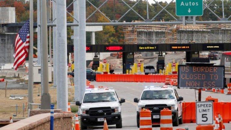 Frontera México-Estados Unidos permanecerá cerrada un mes más