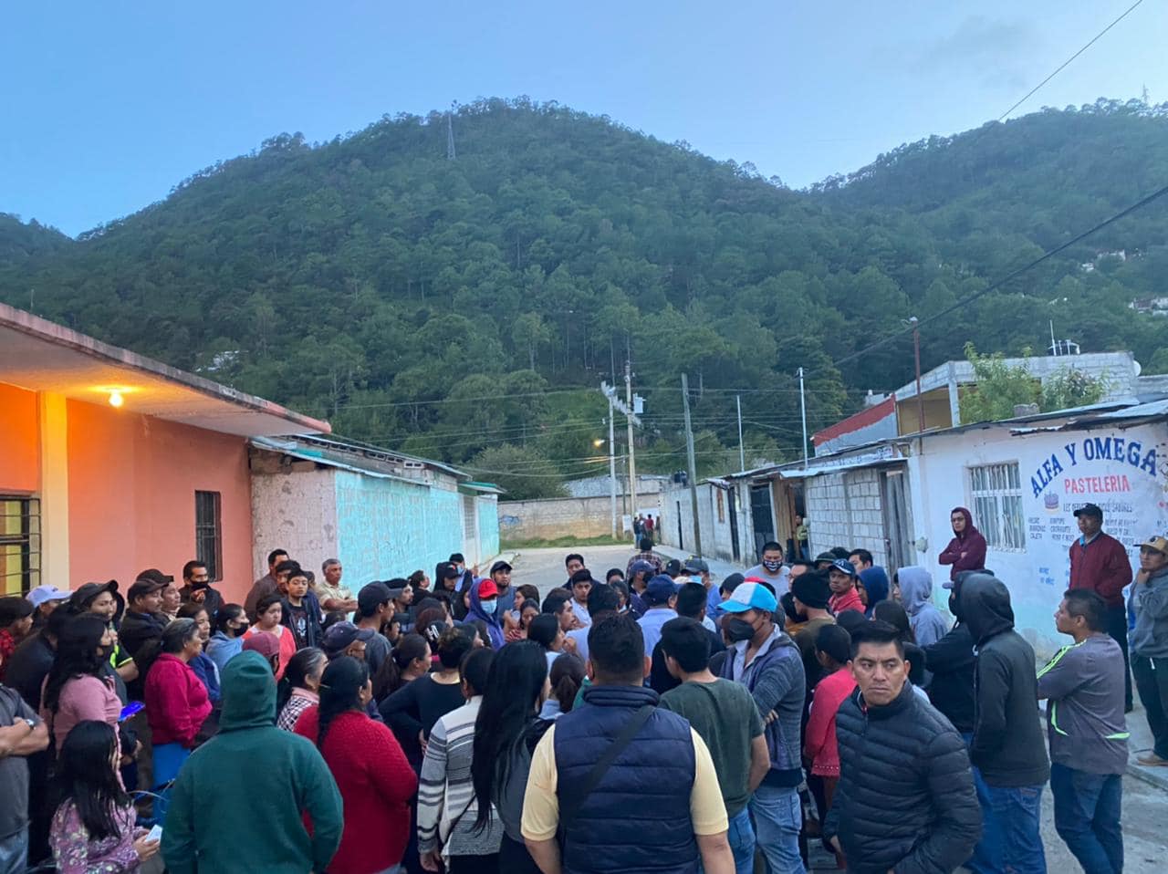 Motonetos atacan a ambientalistas en Chiapas