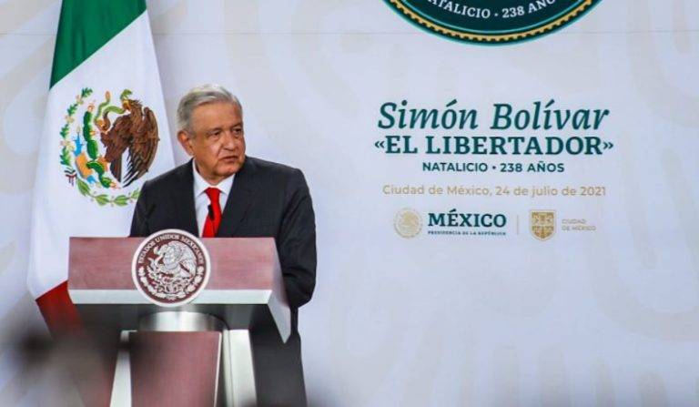 Falso, que AMLO propusiera el Premio de la Dignidad al presidente de Cuba