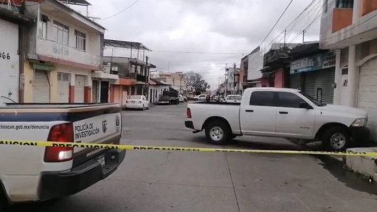 Grupo armado ejecuta a cuatro personas en Uruapan, Michoacán