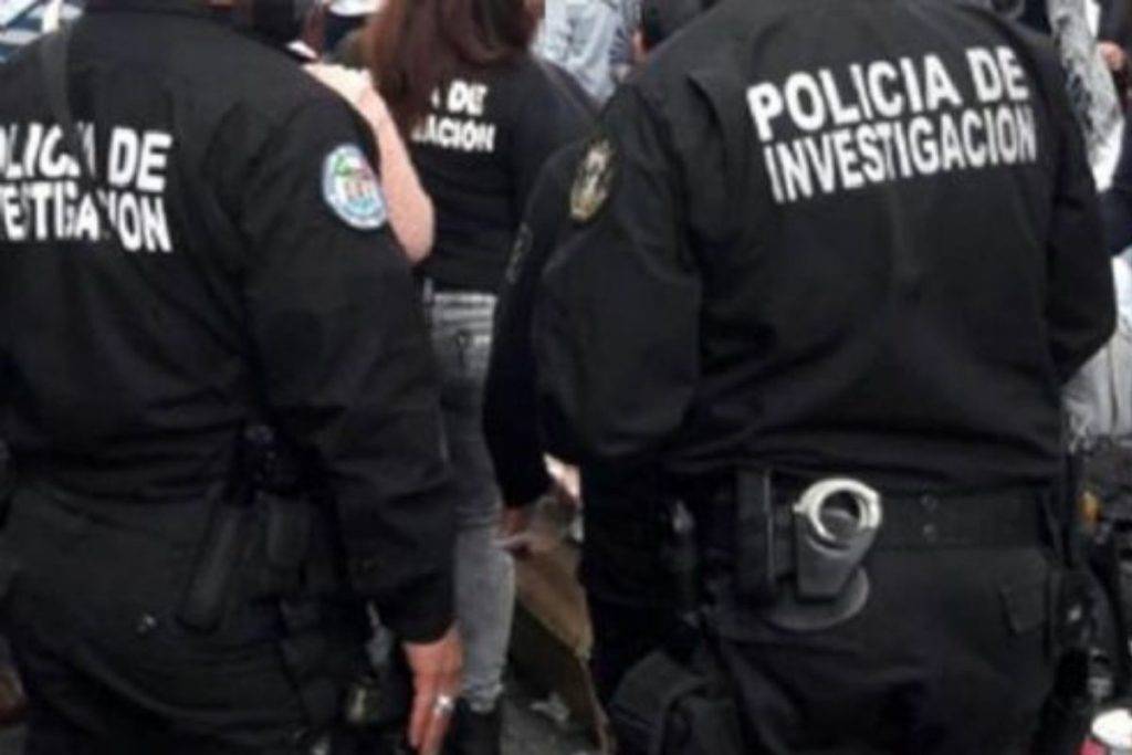 Comandante de la fiscalía de CDMX es acusado de difundir fotos intimas de mujeres