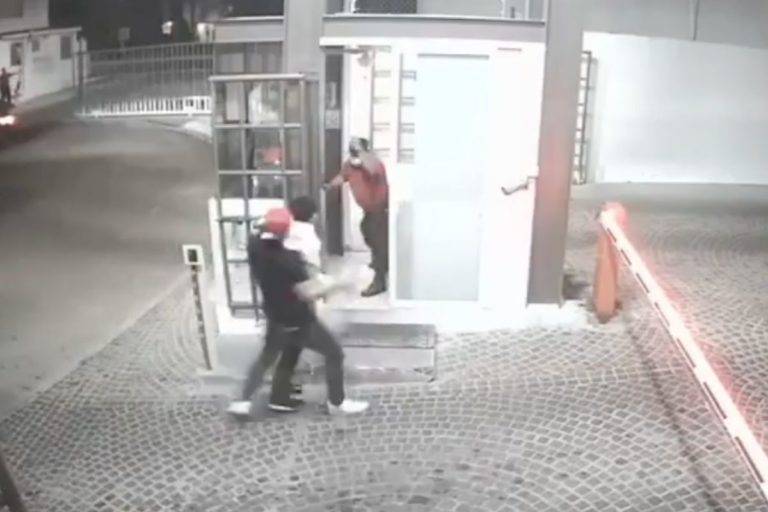 Jóvenes golpean a adulto mayor en fraccionamiento de Querétaro