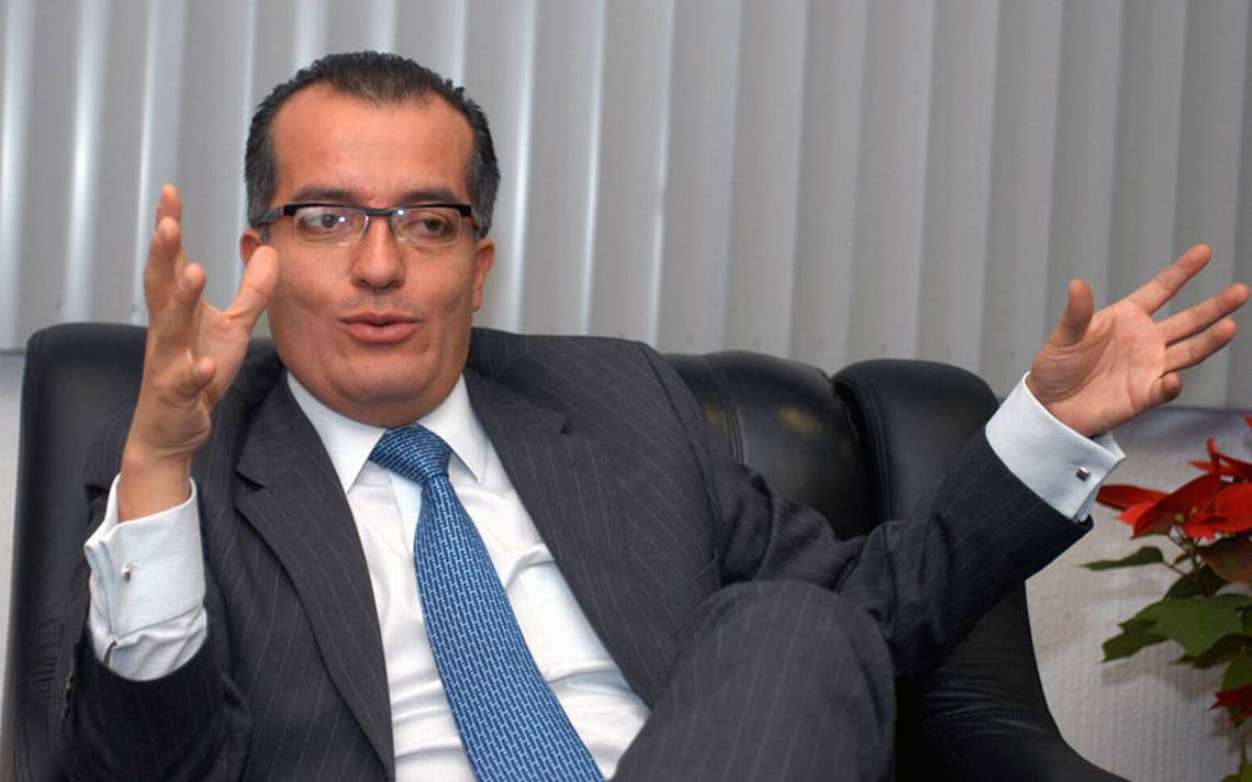 Luis Carlos Ugalde se lanza contra la consulta popular, la llama “falacia”