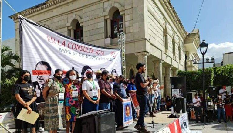 Padres de los 43 promueven consulta, quieren que EPN sea juzgado ante la ley