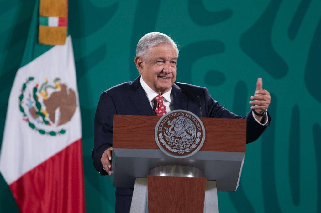 Yo no me meto en asuntos de Morena: AMLO