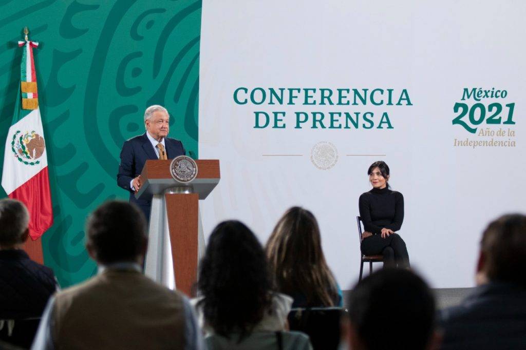AMLO podría hacer reforma para que consulta sea vinculatoria