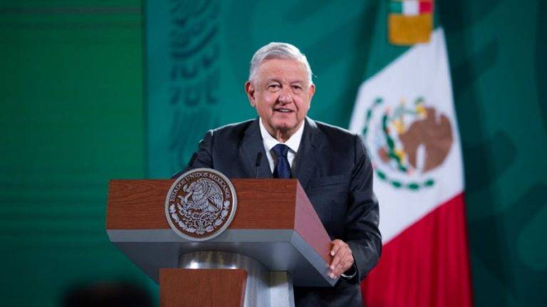 Estamos llevando a cabo un proceso de limpia en Pemex: AMLO