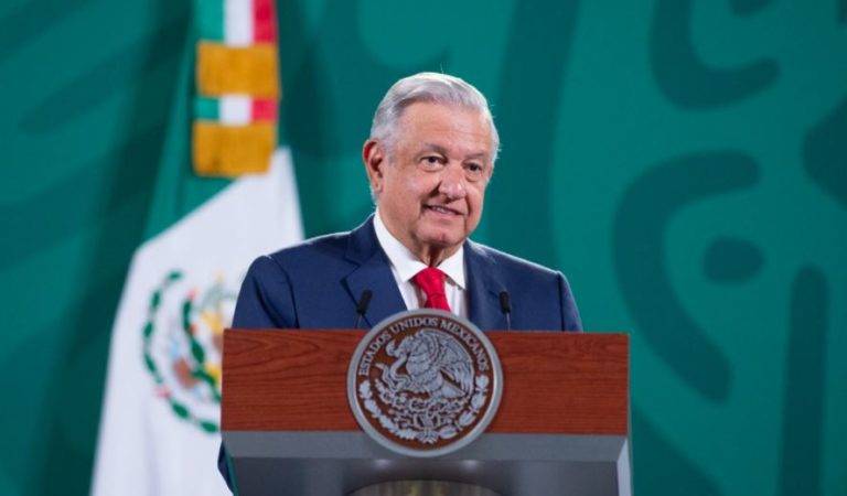 Es indispensable el regreso a las escuelas: AMLO
