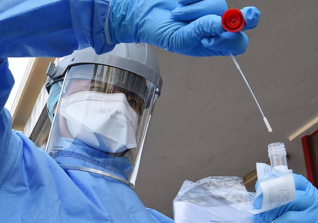 Variante Delta está en 194 países y en poco tiempo será la cepa dominante