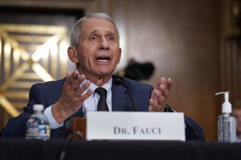 Fauci advierte que EU está en un “dirección equivocada” por la Covid-19