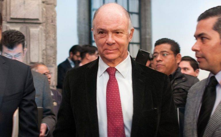 Krauze extraña la dictadura perfecta porque con EPN recibió más de 144 mdp
