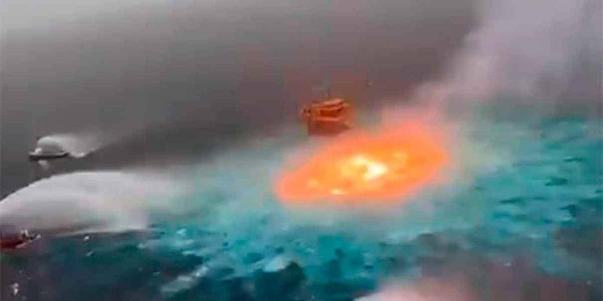Explota gasoducto submarino de Pemex en el Golfo de México