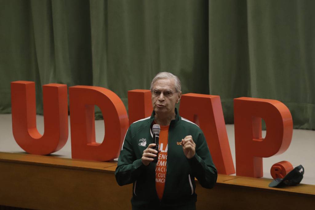 A través de empresas fantasmas Luis Ernesto Derbez desvió recursos de la UDLAP